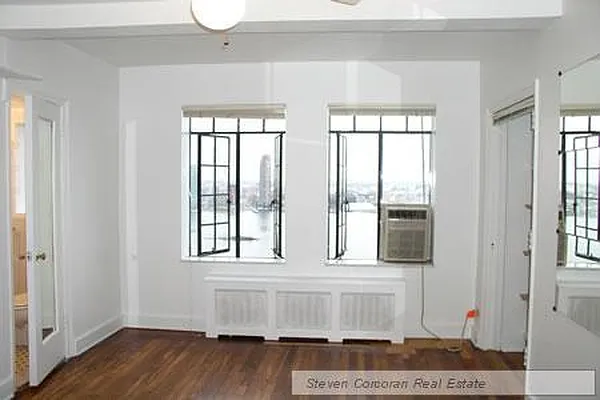 Rented by Steven Corcoran Real Estate | media 7