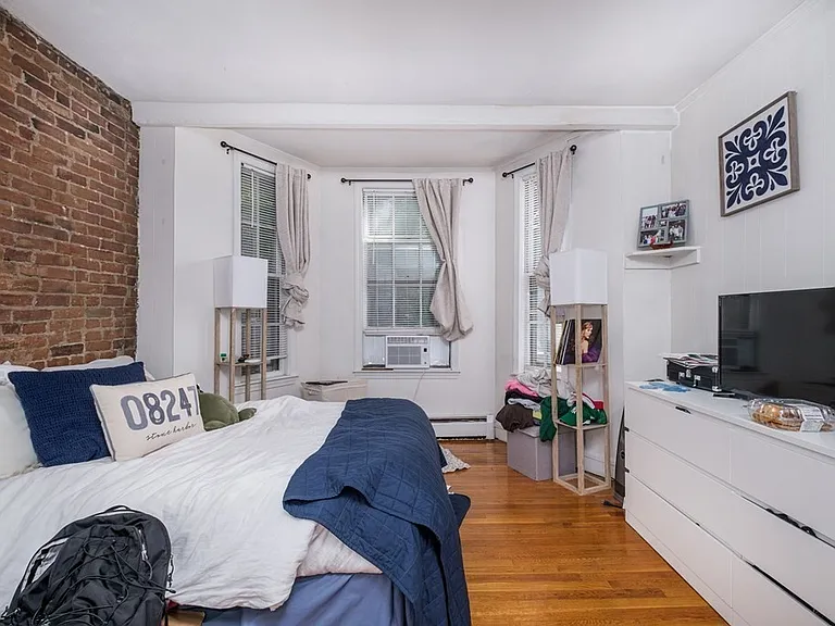 4 Wigglesworth St #1 — Photo 3