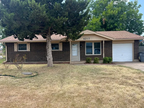 4217 SE Elmhurst Ln, Lawton, OK 73501