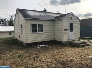 609 1st St NE, Chisholm, MN 55719