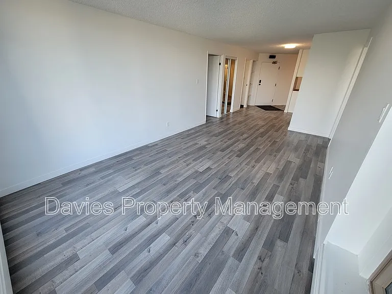 10149 Saskatchewan Dr NW #401 — Photo 13