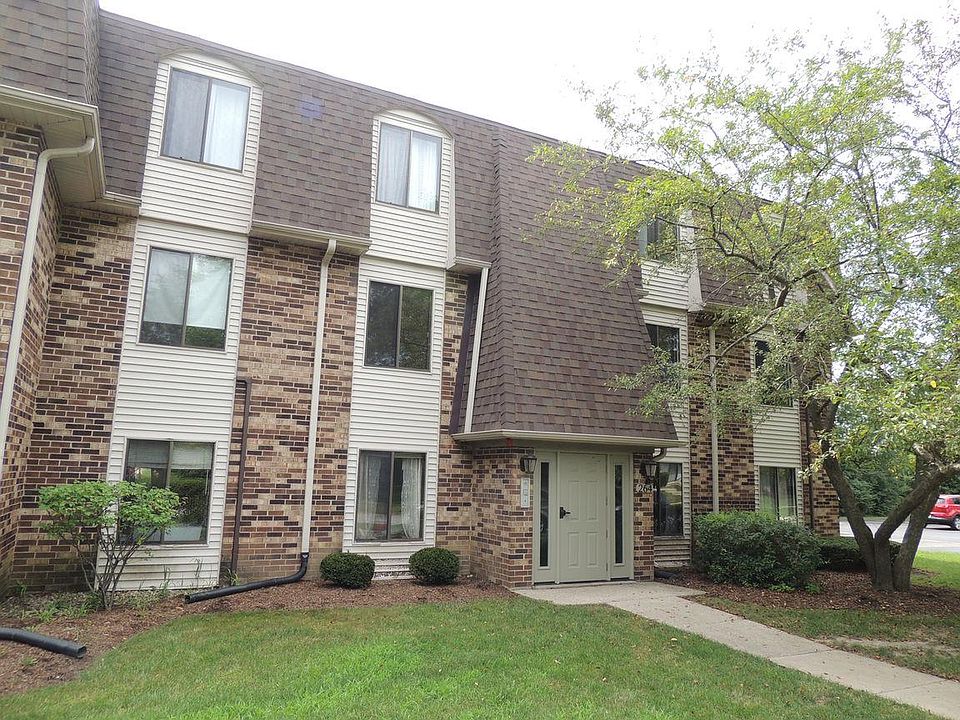 1st image of 264 W Court Of Shorewood APT 2B