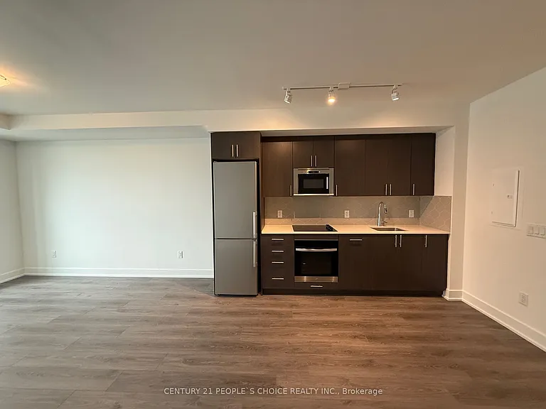 2545 Simcoe St N #218 — Photo 9