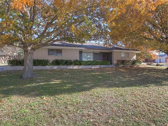 3rd image of 3217 Cortez Dr