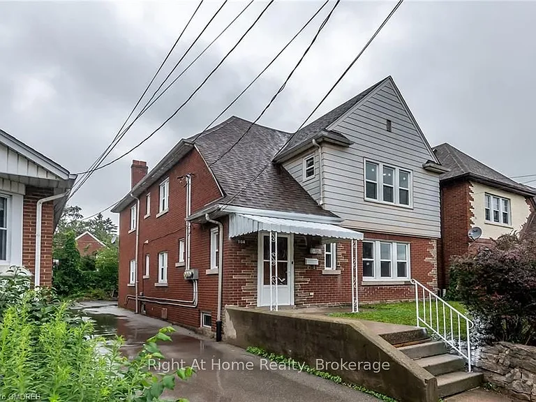 104 Longwood Rd S #2-1 — Photo 3
