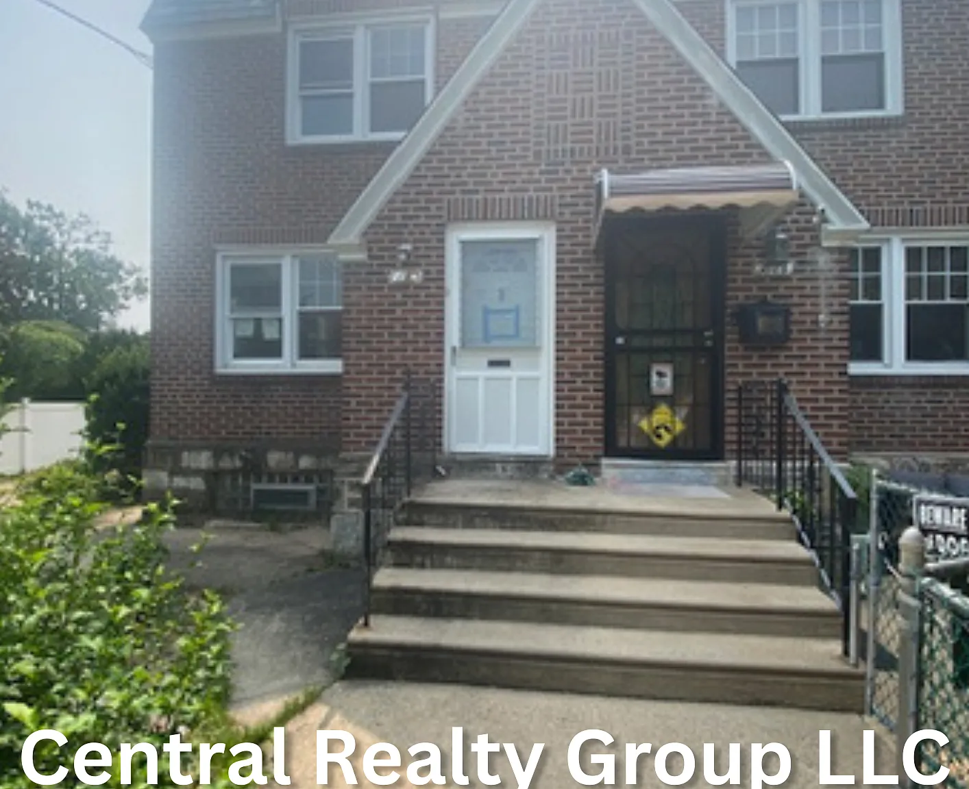 3 bed, 1.5 bath, 1200 sqft, $1,800 — Photo 1