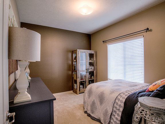 2nd image of 16503 Camden Cir
