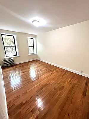 Rented by A&E Real Estate Management | media 10