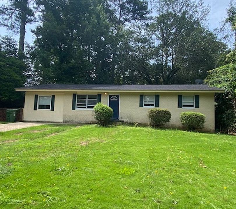 1st image of 5838 Fairchild Dr