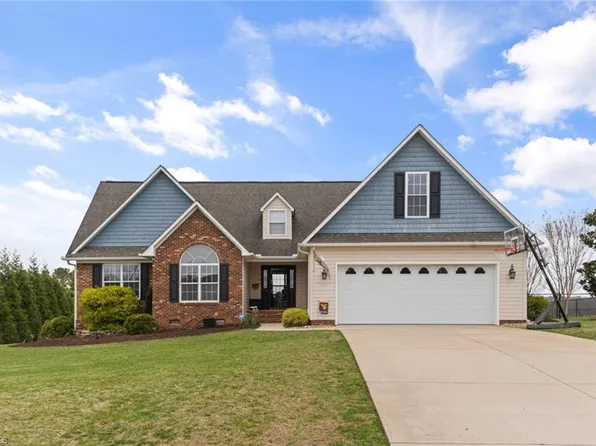 135 Goldenrod Ln, Lexington, NC 27295