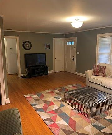 3rd image of 65 Greenwood Dr