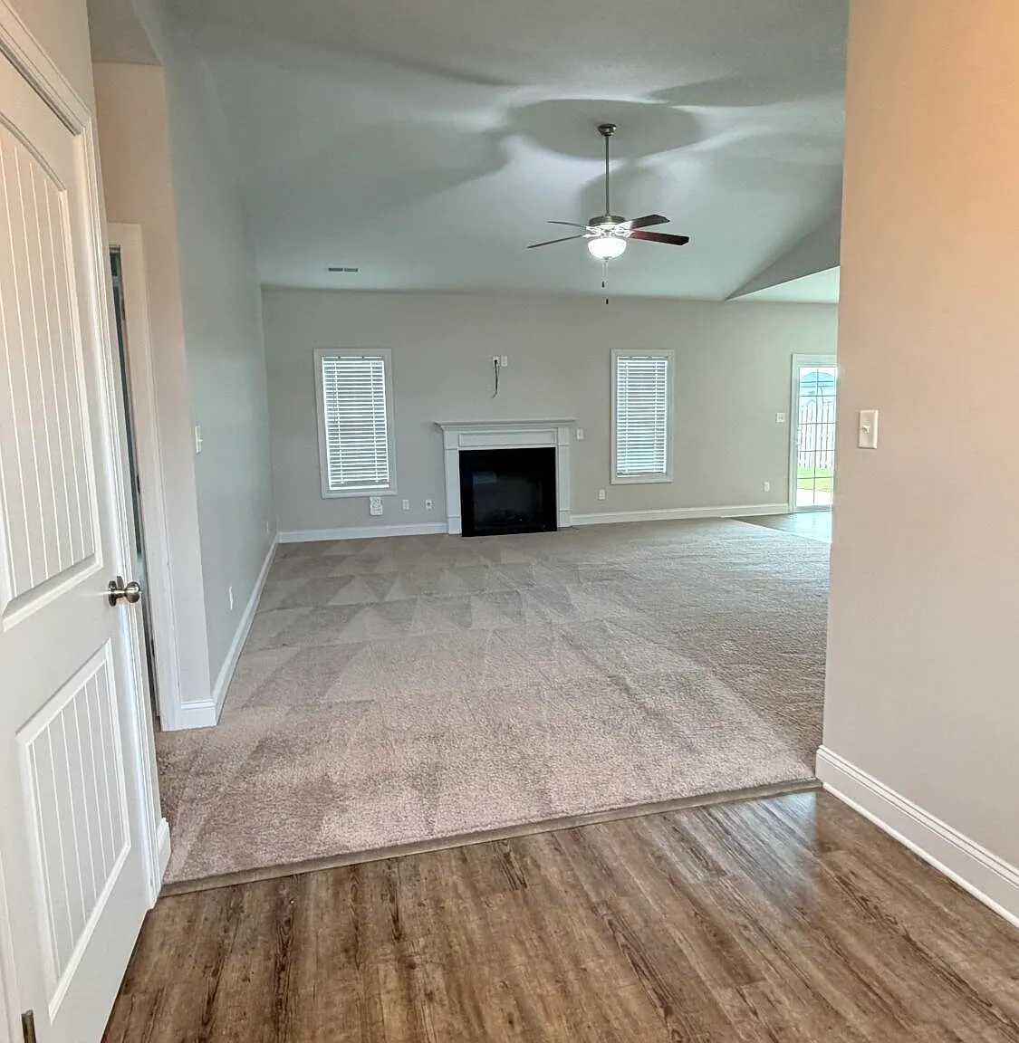 4 bed, 3.0 bath, $2,000 — Photo 3