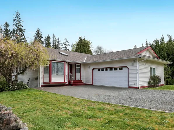 4240 Briardale Rd, Comox Valley, BC V9N 9R6