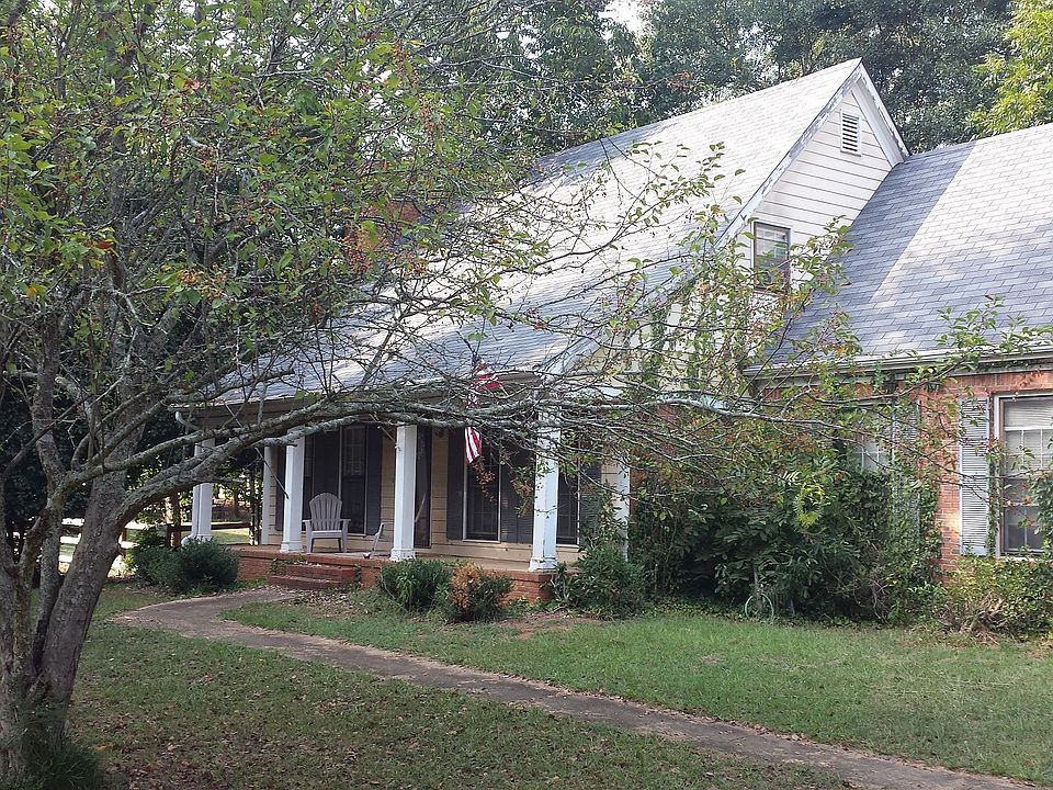2nd image of 1040 Aiken Rd