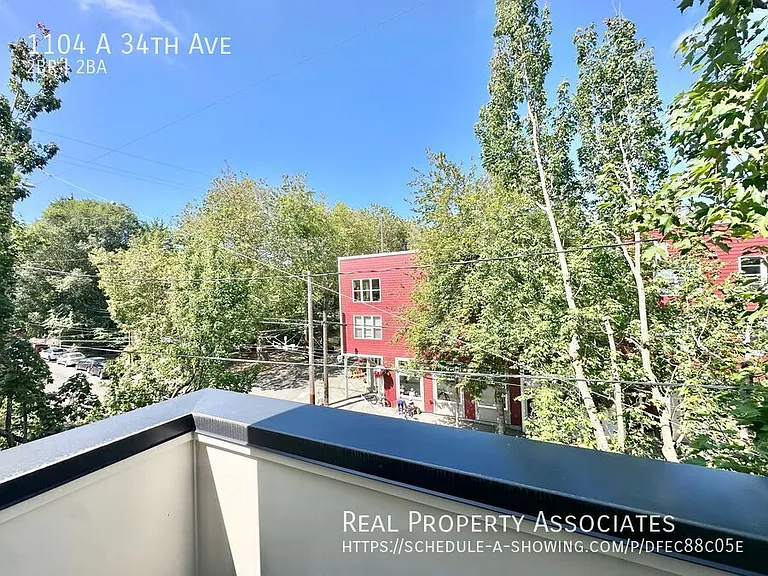 1104A 34th Ave — Photo 25