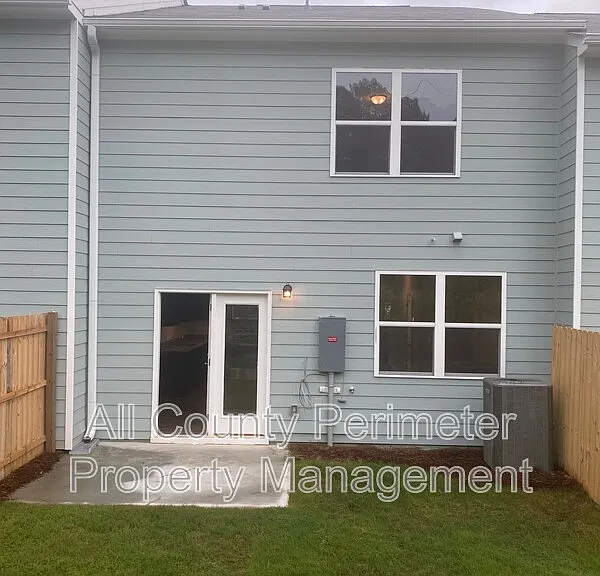 1117 Union Pacific Way — Photo 17