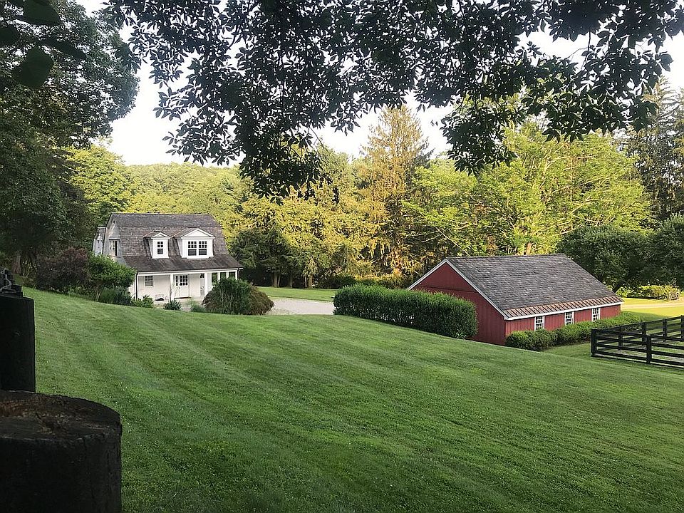 1st image of 158 Westwood Dr
