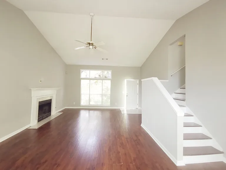 2157 Williams Pl — Photo 6