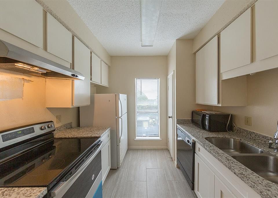 1st image of 7900 N Stadium Dr APT 101