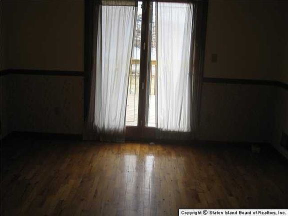 5th image of 28 Everton Ave