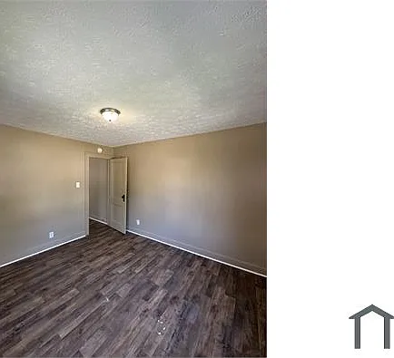 2940 Pitt St — Photo 3