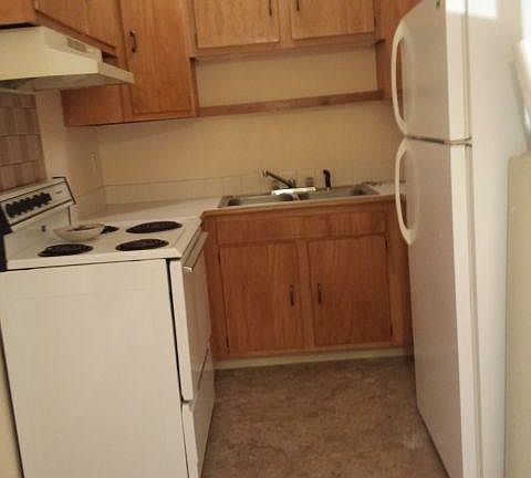5th image of 924 Avenue B
