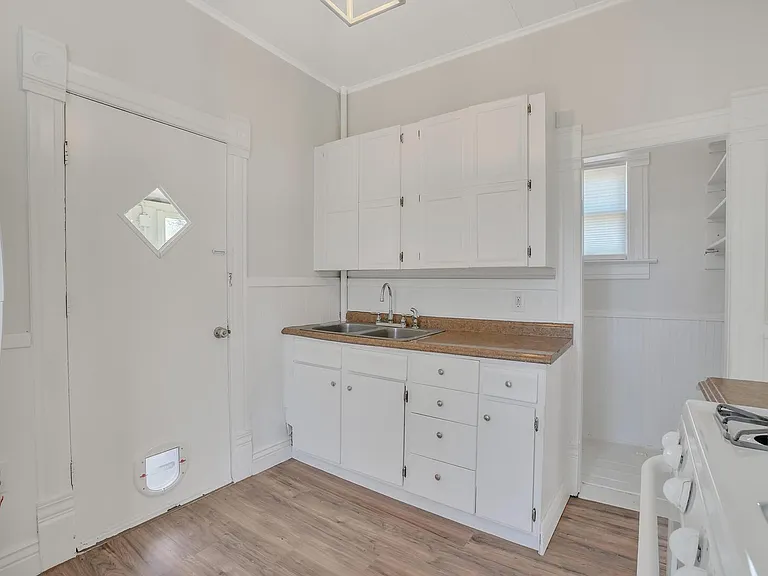 1519 W Cucharras St — Photo 10