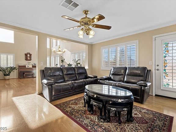 3rd image of 8973 Edgeworth Pl