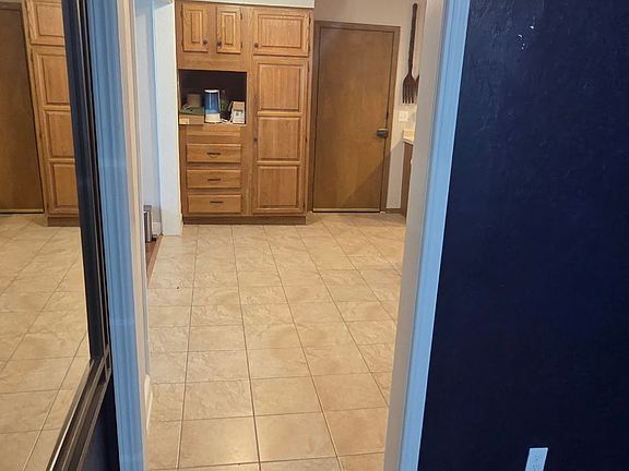 Bonus room to kitchen