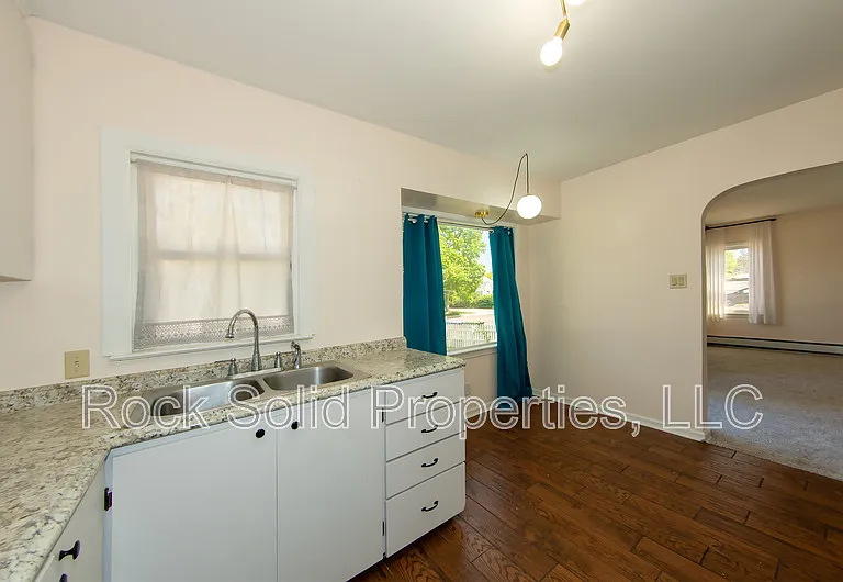 1301 E 23rd St #1 — Photo 9