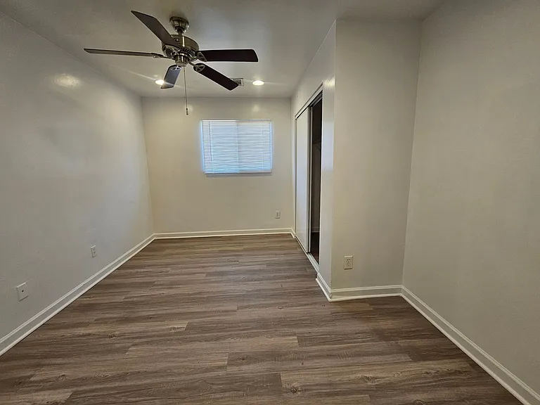 22nd Street Apartments 3015 — Photo 29