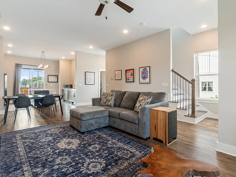 1705 Adams St — Photo 49