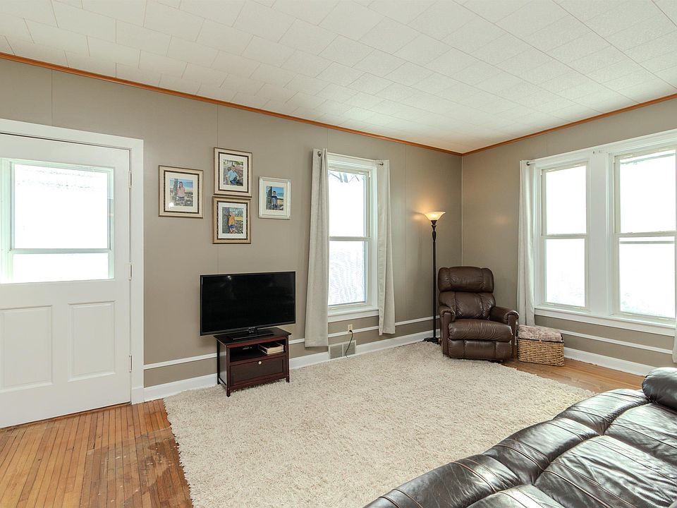 4579 Townhall Rd, Hopedale, IL 61747 Zillow