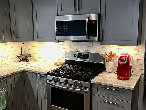 4th image of 262 Novello Dr