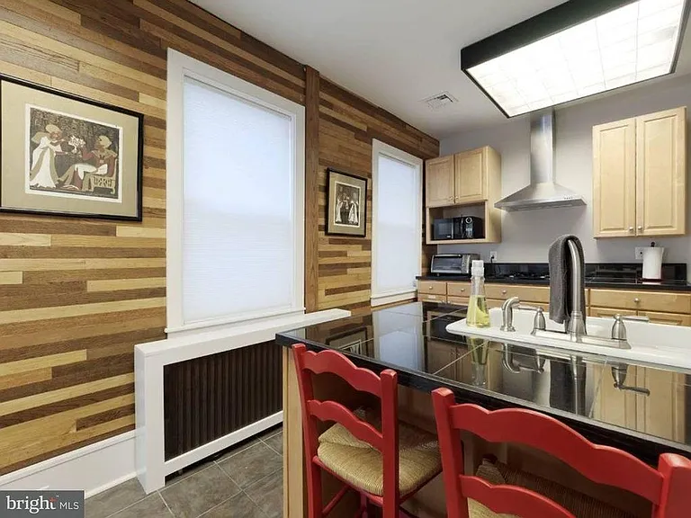 131 S Broadway #200 — Photo 10