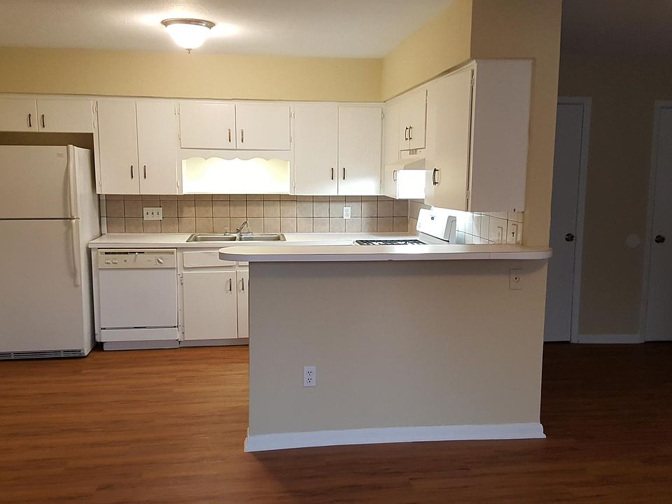 1st image of 2305 Mission Hill Dr APT 104