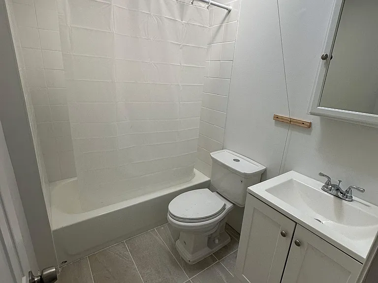 5232 Linden Heights Ave — Photo 8