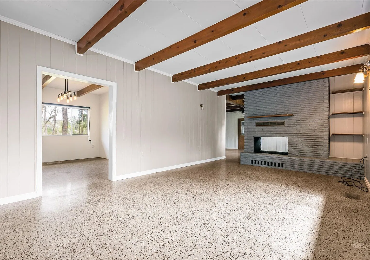 Waterfront Home — Photo 4