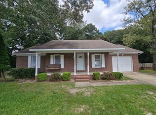 5090 Summer Ridge Rd, Fayetteville, NC 28303