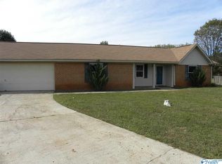 110 Silverstream Rd, Hazel Green, AL 35750