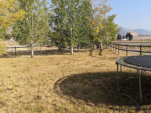4th image of 10441 Highway 238