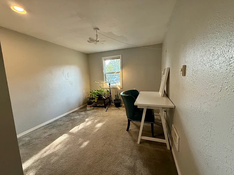 515 NW Irving St #A — Photo 9