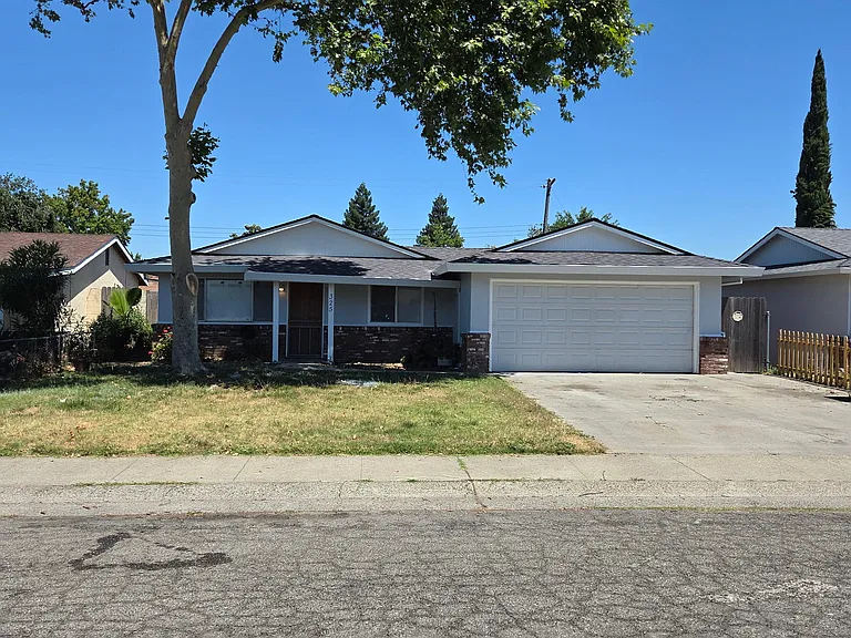 325 Jubilee Way — Photo 11