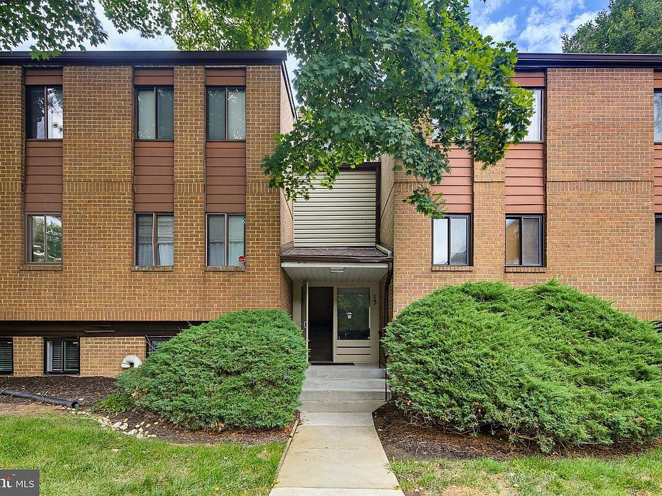 1st image of 13 Suntop Ct Unit 101