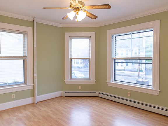 3rd image of 522 West Ave