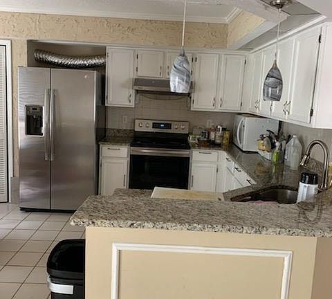 4th image of 3808 E Grant St