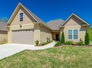 971 Jackson Mill Dr, Hixson, TN 37343