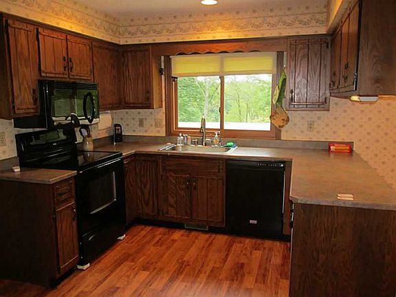 5th image of 4947 Beechwood Cir