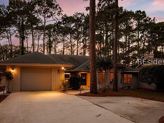 3rd image of 22 King Rail Ln