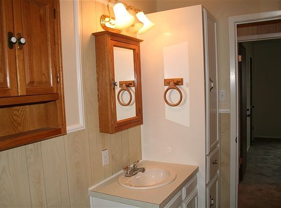 2nd image of 1835 Mosswood